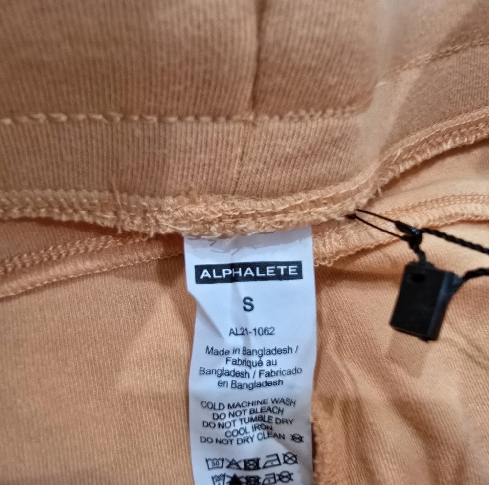 Alphalete Women's Essential Core Shorts 4" Orange Frost NWT - Picture 4 of 7